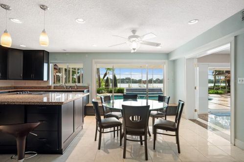 126 Spg Vly Loop, Altamonte Springs FL 32714-6509 exterior