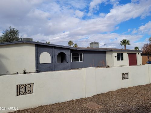 2820 Cinnabar Ave, Phoenix, AZ 85028-4416