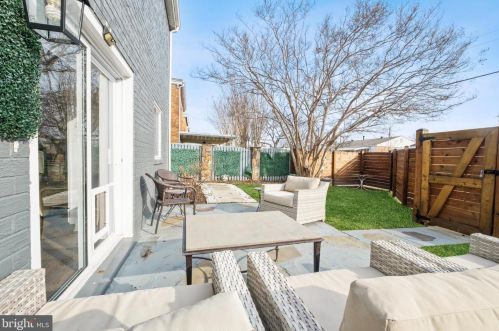 7409 9th St, Washington DC  20012-1701 exterior