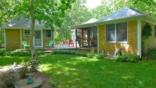 1 Swans Way, Chilmark, MA 02535-2608