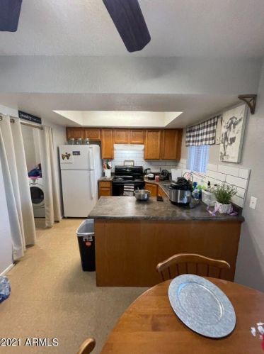 2725 Beck Ln, Phoenix AZ 85032-4255 exterior