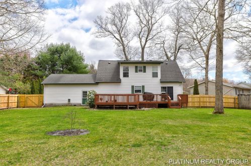 7579 Siesta Ct, Sylvan Beach MI  49461-9512 exterior