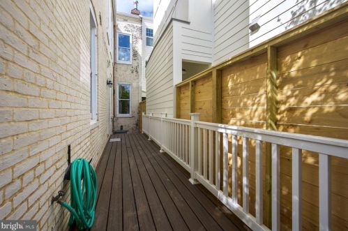 932 O St, Washington DC  20001-4265 exterior