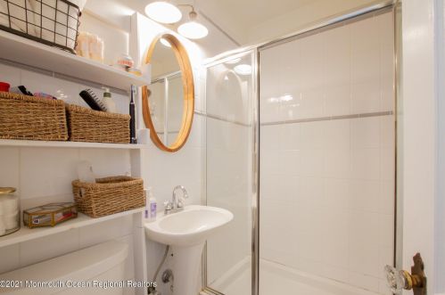 60 Chestnut St, Red Bank NJ exterior