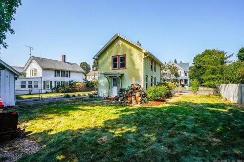 62 Eldridge St, Manchester CT 06040-5551 exterior