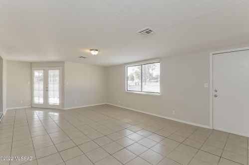 6633 Mary Dr, Tucson AZ  85730-1650 exterior