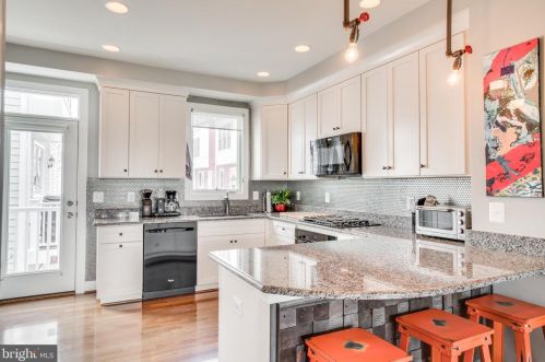 909 Montgomery, Alexandria VA 22314-1638 exterior