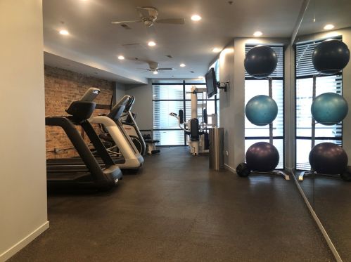 616 Fulton St, Chicago IL  60661-1251 exterior