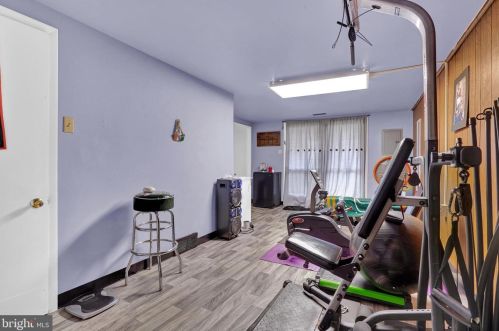 839 Hilton Dr, Lancaster PA  17603-5835 exterior