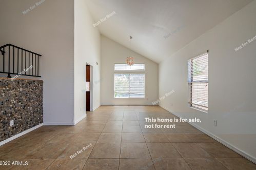 820 Granada Dr, Chandler AZ 85226-2371 exterior