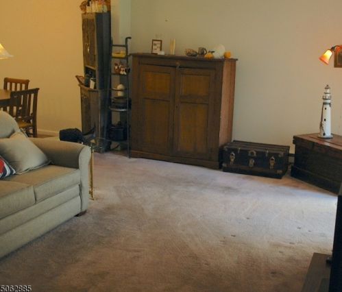 57 Slope, Clinton NJ 08809-1134 exterior