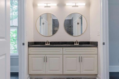 1766 Linwood Ave, Atlanta GA 30344-3159 exterior