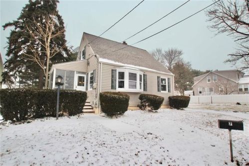 7 Netherwood Ave, Piscataway, NJ 08854-4033