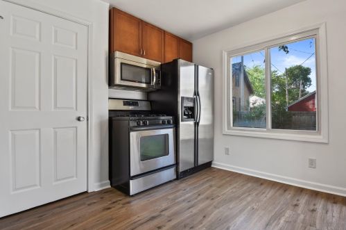 7314 Stevenson St, Milwaukee WI 53213-3649 exterior