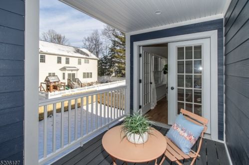 2051 Jersey Ave, Scotch Plains NJ  07076-4679 exterior