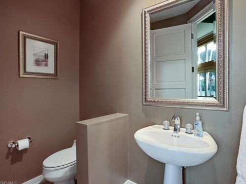 15287 Burnaby Dr, Naples FL 34110-7930 exterior