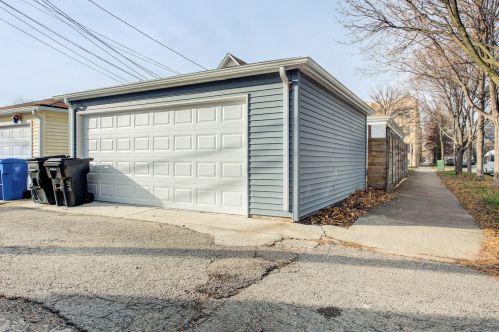 2959 Washtenaw Ave, Chicago IL 60645-3210 exterior