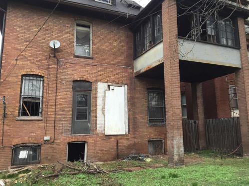 5070 Washington Pl, Saint Louis, MO 63108-1113