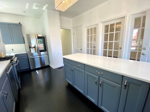 1923 Austin Blvd, Chicago IL 60804-1657 exterior