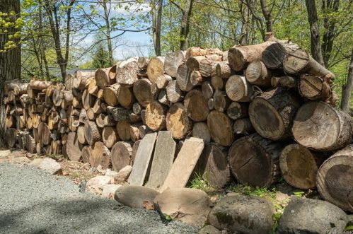 451 Storms Rd, Valley Cottage NY 10989-1215 exterior