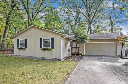 430 Homecrest Ave, Kalamazoo, MI 49001-3715