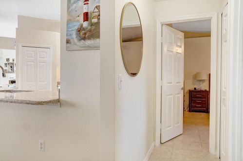 272 Surfside Ave, Fort Pierce FL  34983-1286 exterior