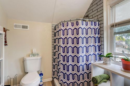 3144 76, Milwaukee WI 53222-3948 exterior