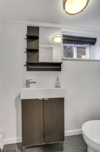 16 Fitzrandolph Rd, Town Center NJ  07052-3509 exterior