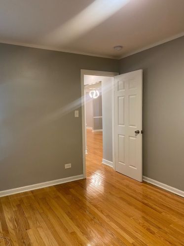 1701 85 St, Chicago IL 60617-2212 exterior