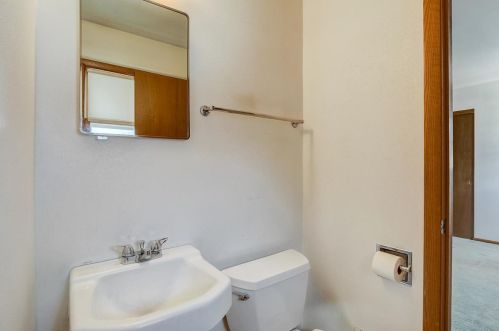 9728 Langlade St, Milwaukee WI 11032-1321 exterior