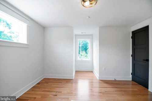 102 Ritchie Ave, Silver Spring MD  20910-5112 exterior