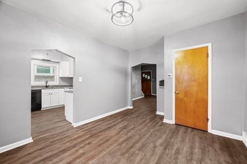 76 Montclair Ave, Pittsburgh PA 15229-1754 exterior