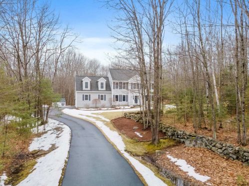 98 Knox Rd, Concord, NH 03304-3811