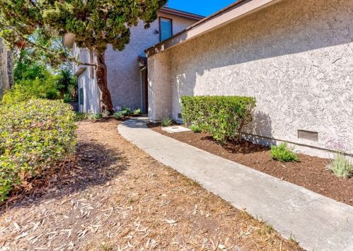 2540 Monterey Pl, Fullerton CA 92833-2033 exterior