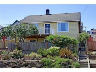 3053 22 Ave, Seattle WA  98106-2618 exterior