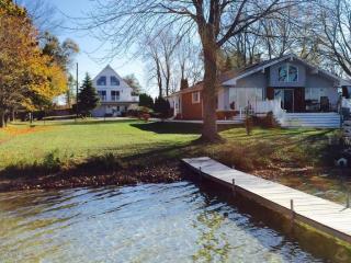 61556 Leigh Ave, Cassopolis, MI 49031-9397