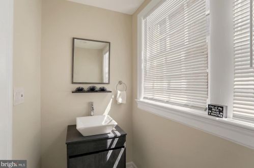 919 State St, Trenton NJ  08618-5327 exterior