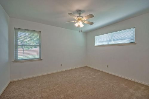 2664 Beechmont Dr, Dallas TX 75228-4224 exterior