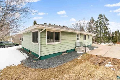 2546 Anderson Rd, Duluth MN 55811-5402 exterior