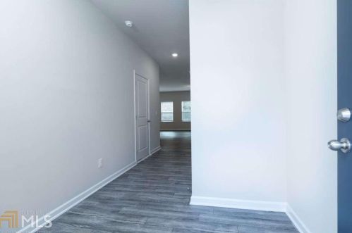 4980 Lower Elm St, Atlanta, GA 30349-1688