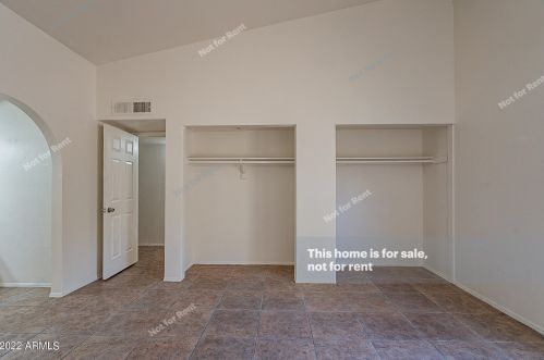 1393 Tamarisk Dr, Chandler AZ  85224-8502 exterior