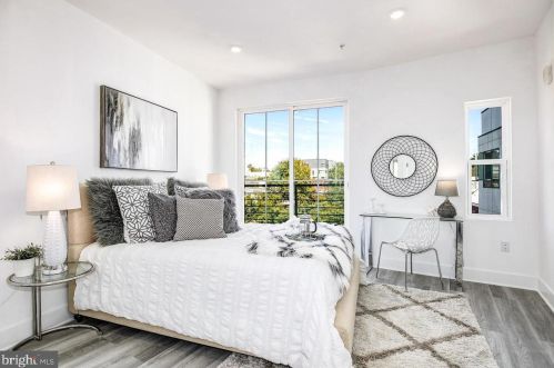 759 18th St, Washington DC 20009-1813 exterior