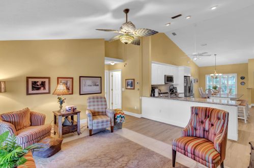 499 Casanova Cir, Fort Pierce FL  34986-1713 exterior