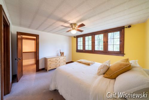 1032 Parkhurst Ave, Grand Rapids MI 49504-3989 exterior