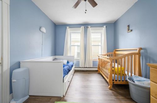 82 Ave B, Woonsocket RI 02895-6262 exterior