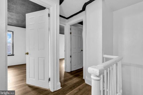 1003 Ironside Rd, Camden NJ 08104-2844 exterior