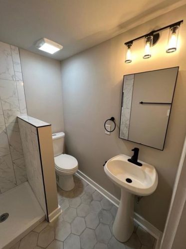 155 Hemphill School Rd, Atlanta GA  30331-1621 exterior