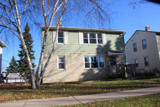 2952 61st St, Milwaukee, WI 53219-3035