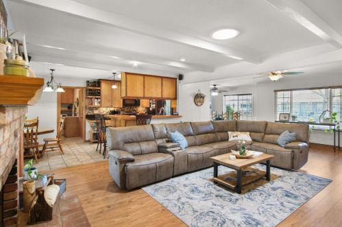 161 Elena Ct, Turlock CA  95380-4233 exterior