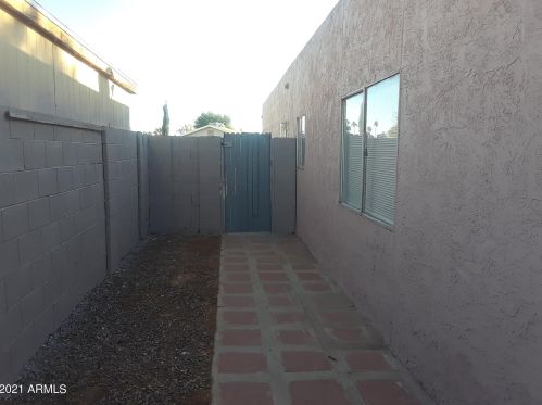 4516 Edgemont Ave, Phoenix AZ 85035-1808 exterior